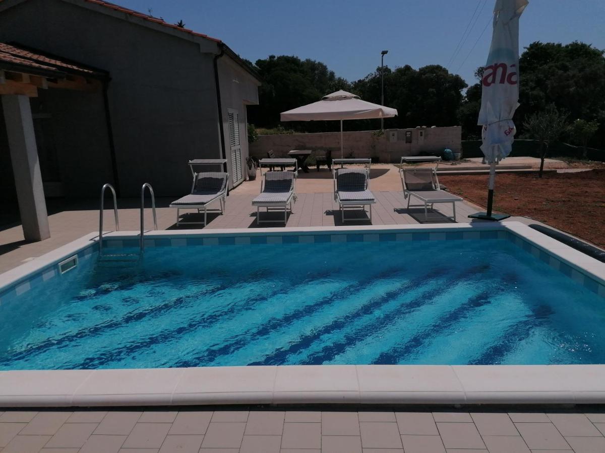 House With Pool Βίλα Mali Lošinj Εξωτερικό φωτογραφία
